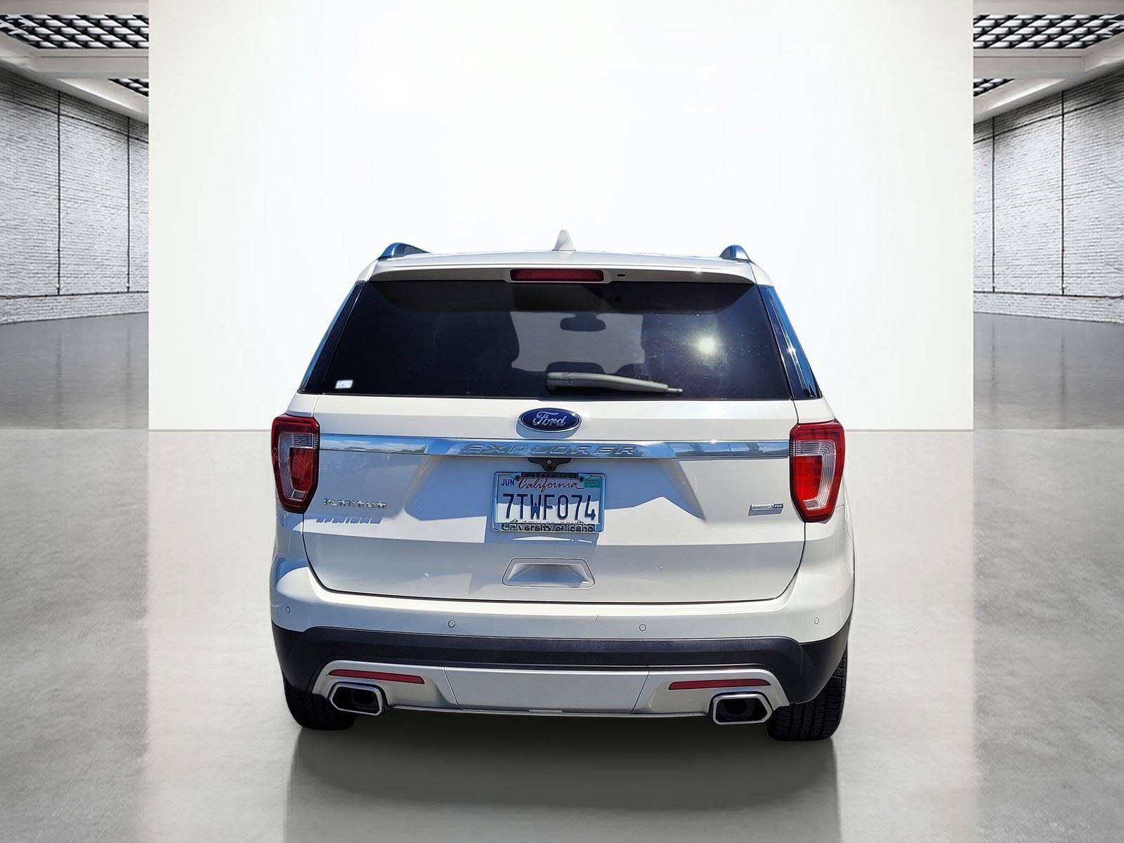 Used 2016 Ford Explorer Platinum AWD/4WD image 8