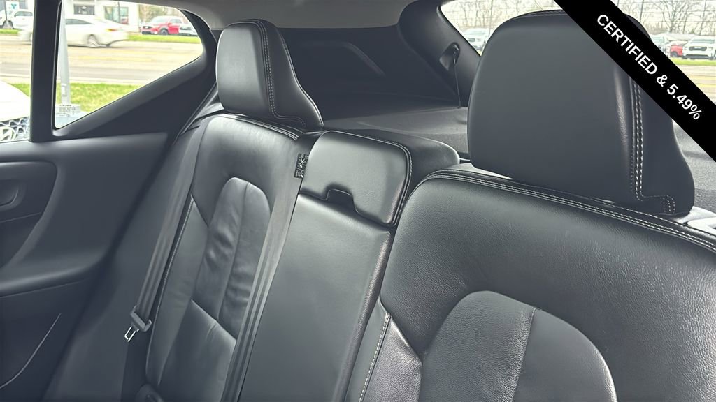 Certified 2023 Volvo XC40 B5 Plus w/ Driver Assist Package image 28