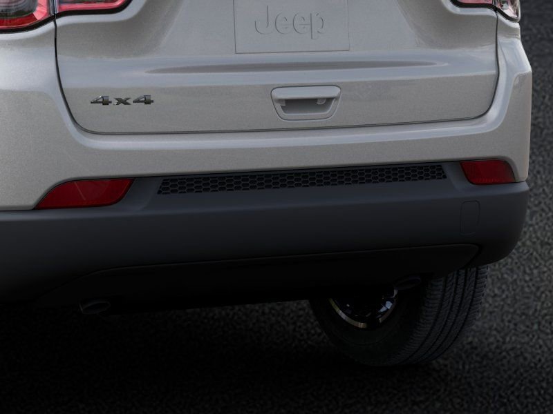 New 2026 Jeep Compass Latitude AWD/4WD image 13
