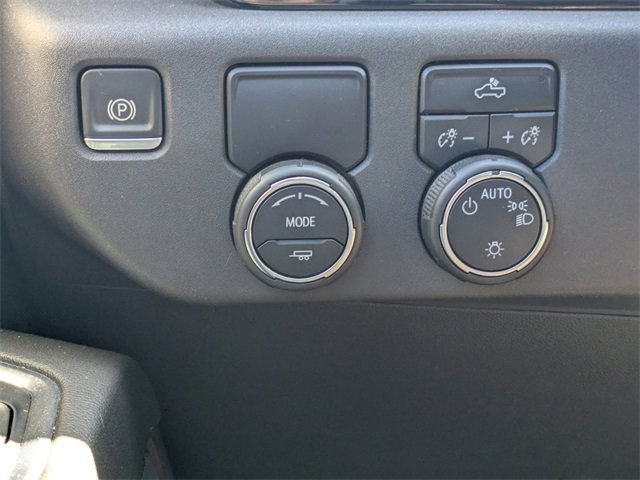 Used 2022 Chevrolet Silverado 1500 LT image 26