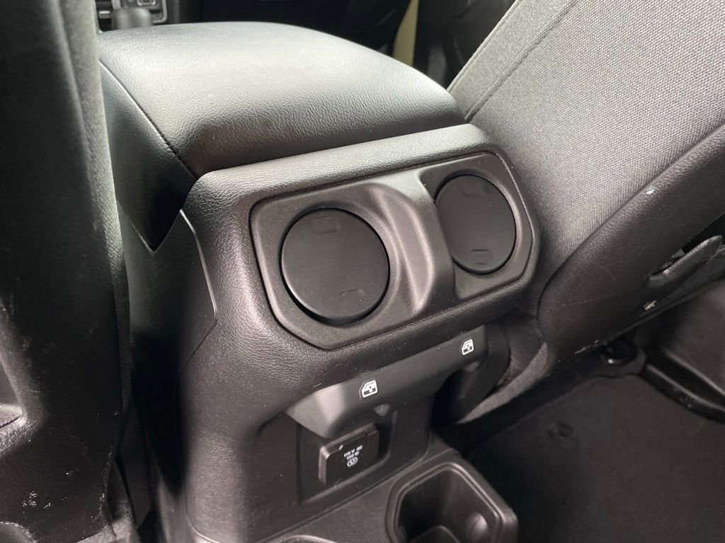 Used 2025 Jeep Wrangler Unlimited Rubicon image 27