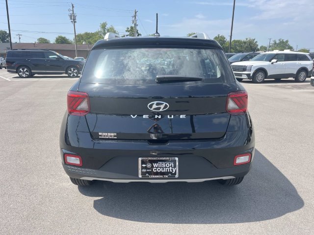 New 2026 Hyundai Venue SEL FWD image 4