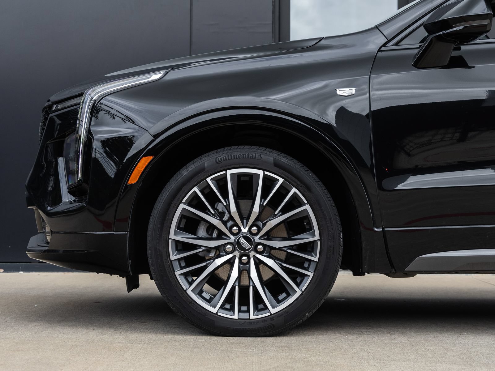Used 2024 Cadillac XT4 Sport FWD image 11