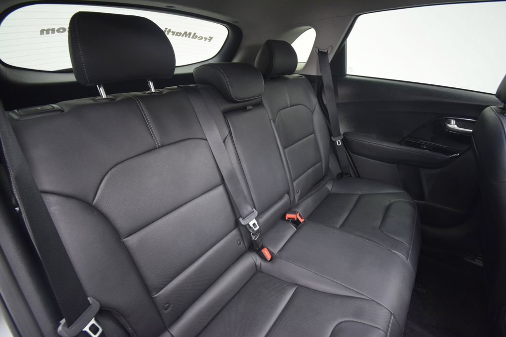 Used 2022 Kia Niro Touring Special Edition FWD image 26