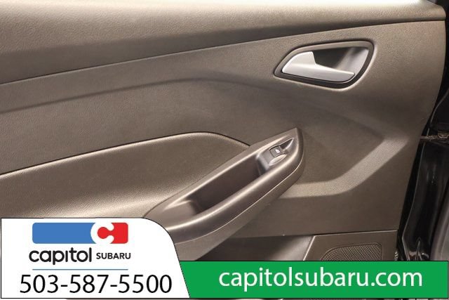 Used 2016 Ford Focus SE FWD image 30