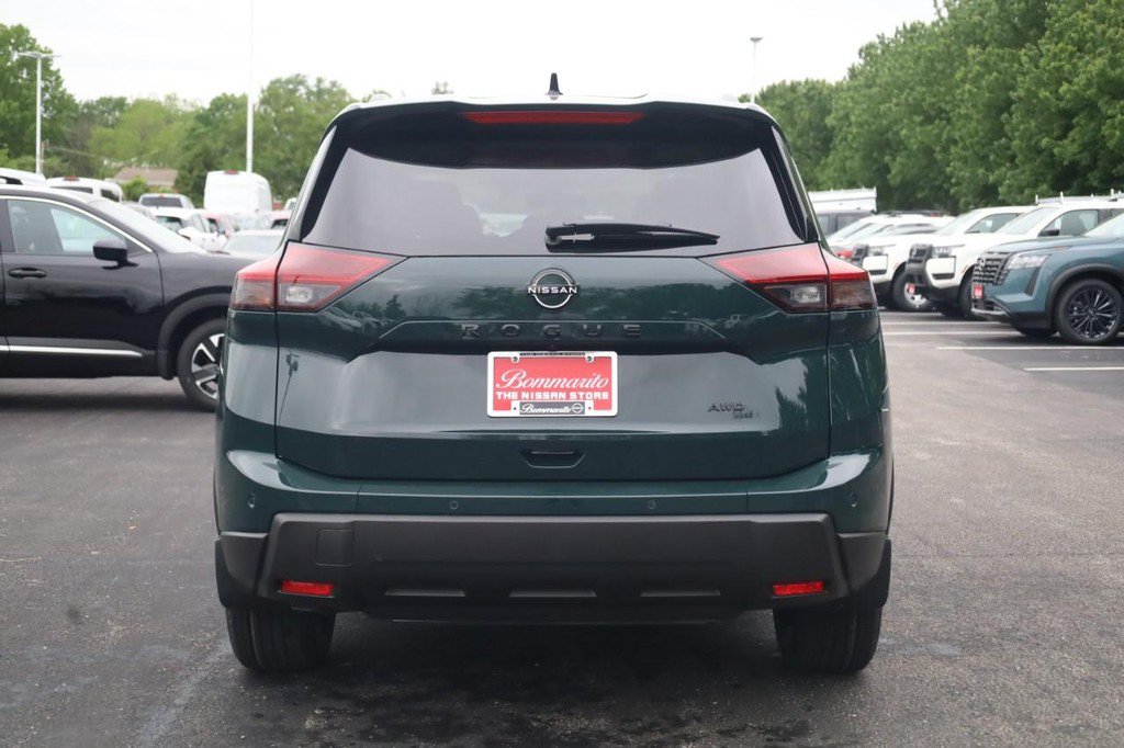 New 2026 Nissan Rogue Dark Armor AWD/4WD image 5