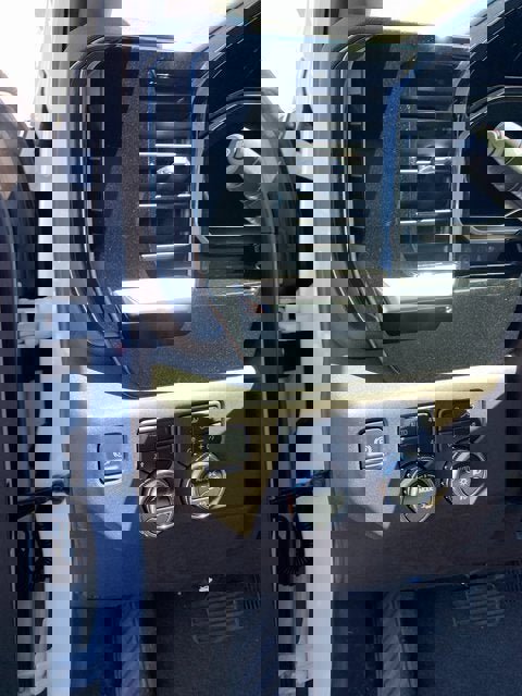 New 2025 GMC Sierra 2500 SLT w/ SLT Convenience Package image 24