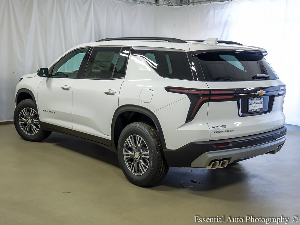 New 2026 Chevrolet Traverse LT w/ LPO, Floor Liner Package FWD image 8