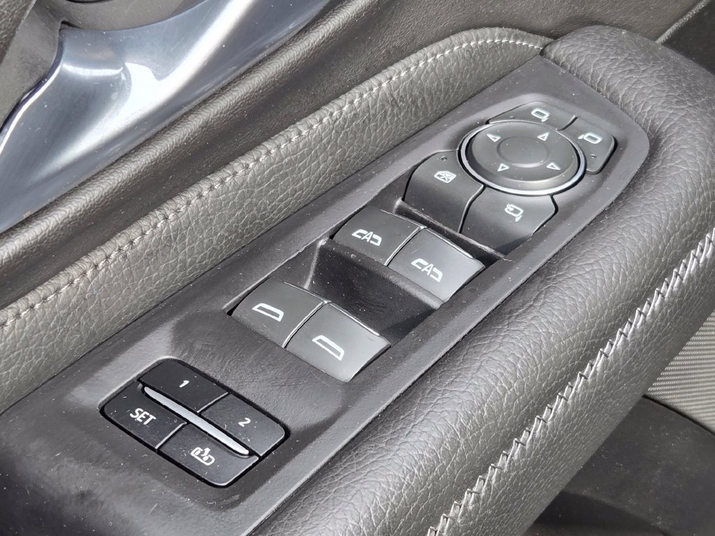 Used 2022 GMC Yukon Denali AWD/4WD image 36