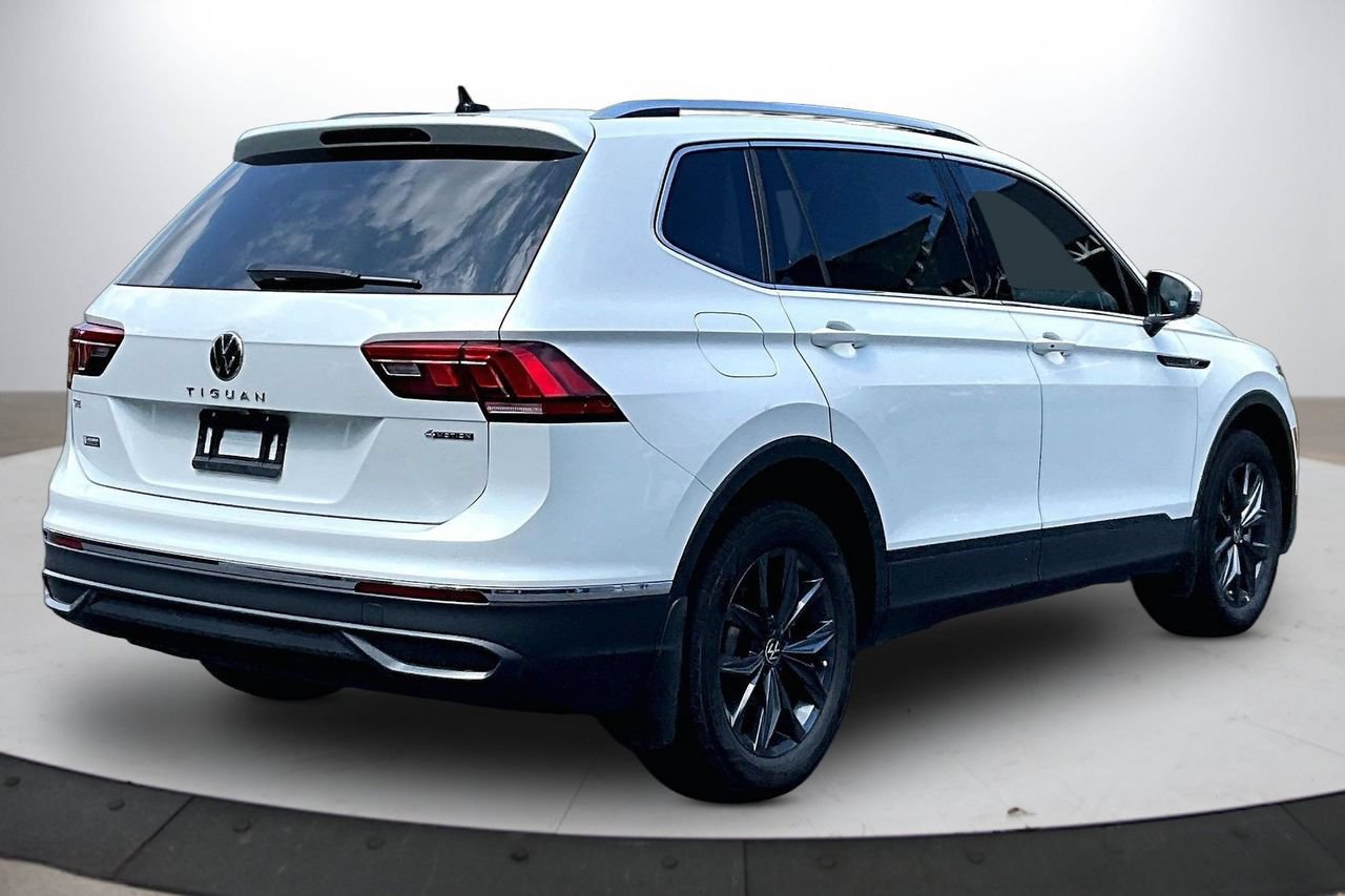 Used 2023 Volkswagen Tiguan SE AWD/4WD image 9