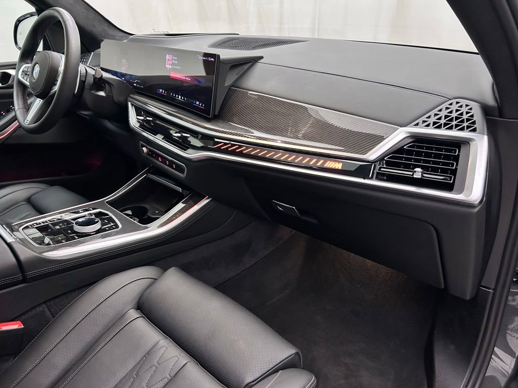 Used 2025 BMW X5 M60i AWD/4WD image 19
