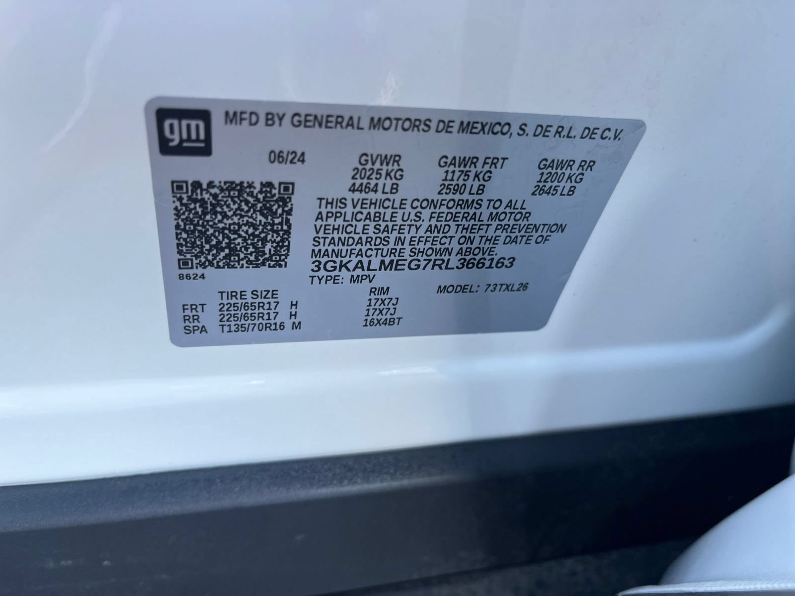 Used 2024 GMC Terrain SLE FWD image 26