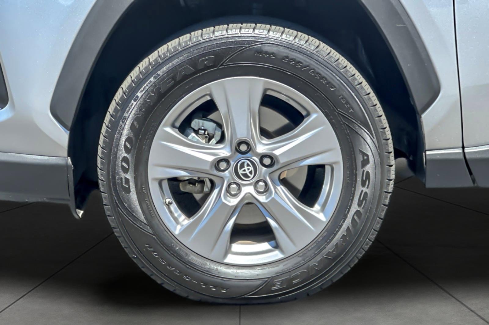 Used 2023 Toyota RAV4 LE image 24