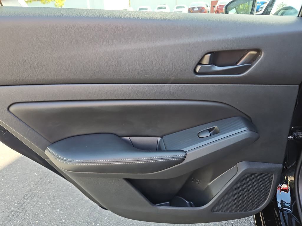 Used 2024 Nissan Altima 2.5 SV image 28