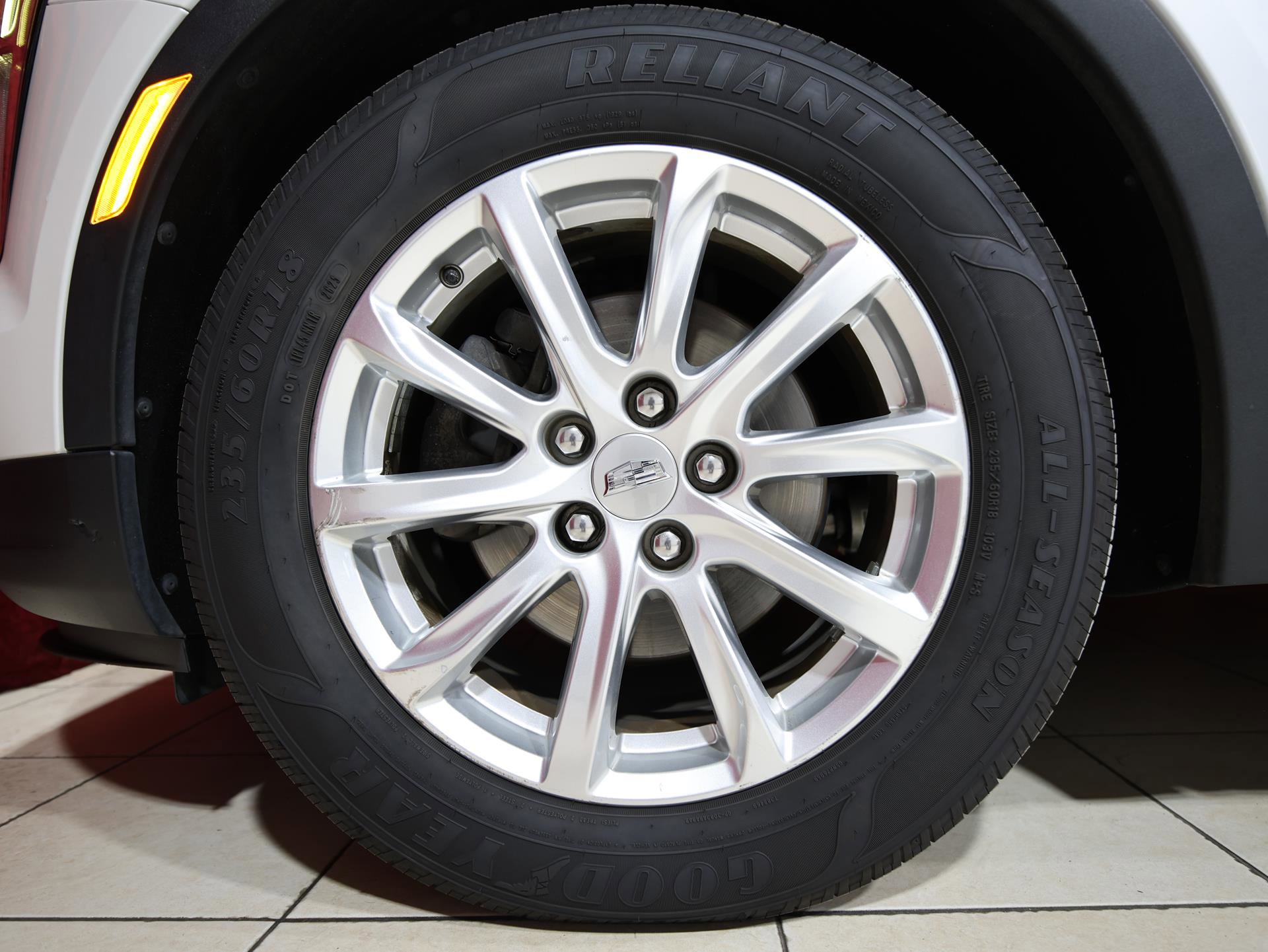 Used 2019 Cadillac XT4 Luxury image 7