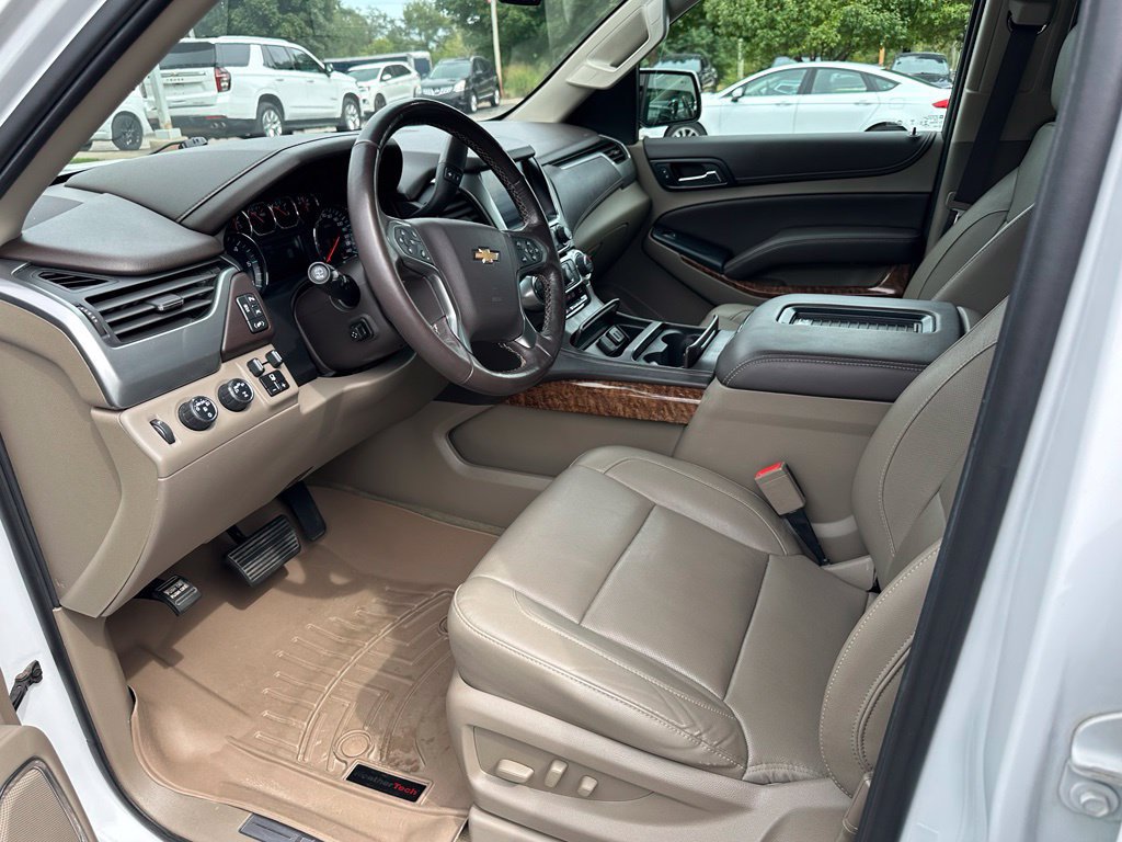 Used 2018 Chevrolet Suburban Premier AWD/4WD image 9