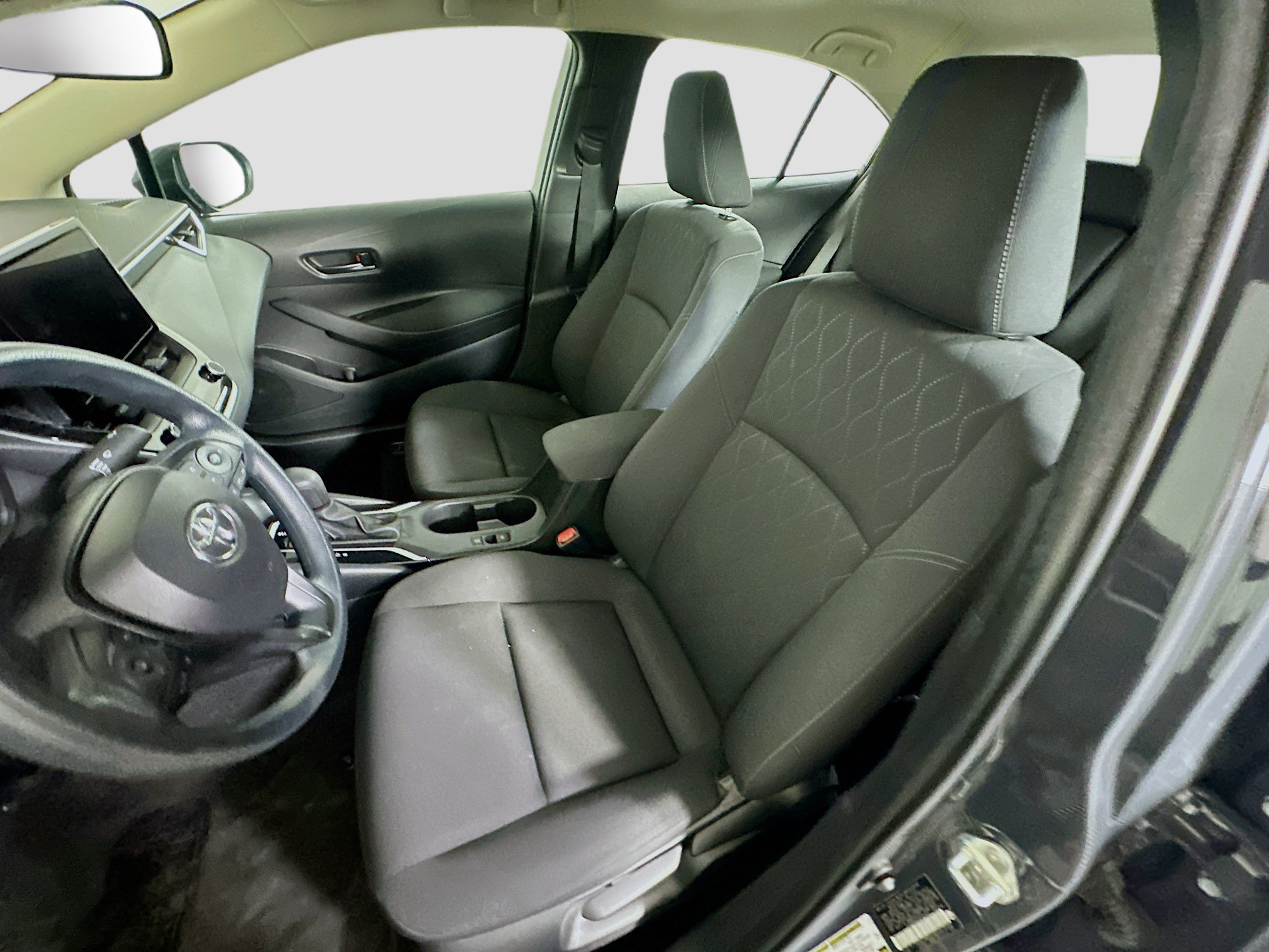 Used 2024 Toyota Corolla LE FWD image 13