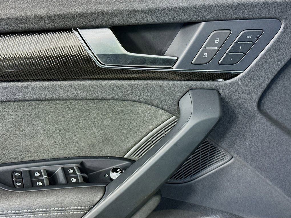 Used 2024 Audi SQ5 Prestige image 19