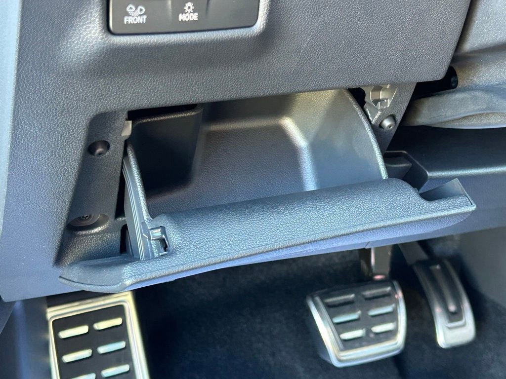 Used 2026 Volkswagen Tiguan SEL R-Line image 66