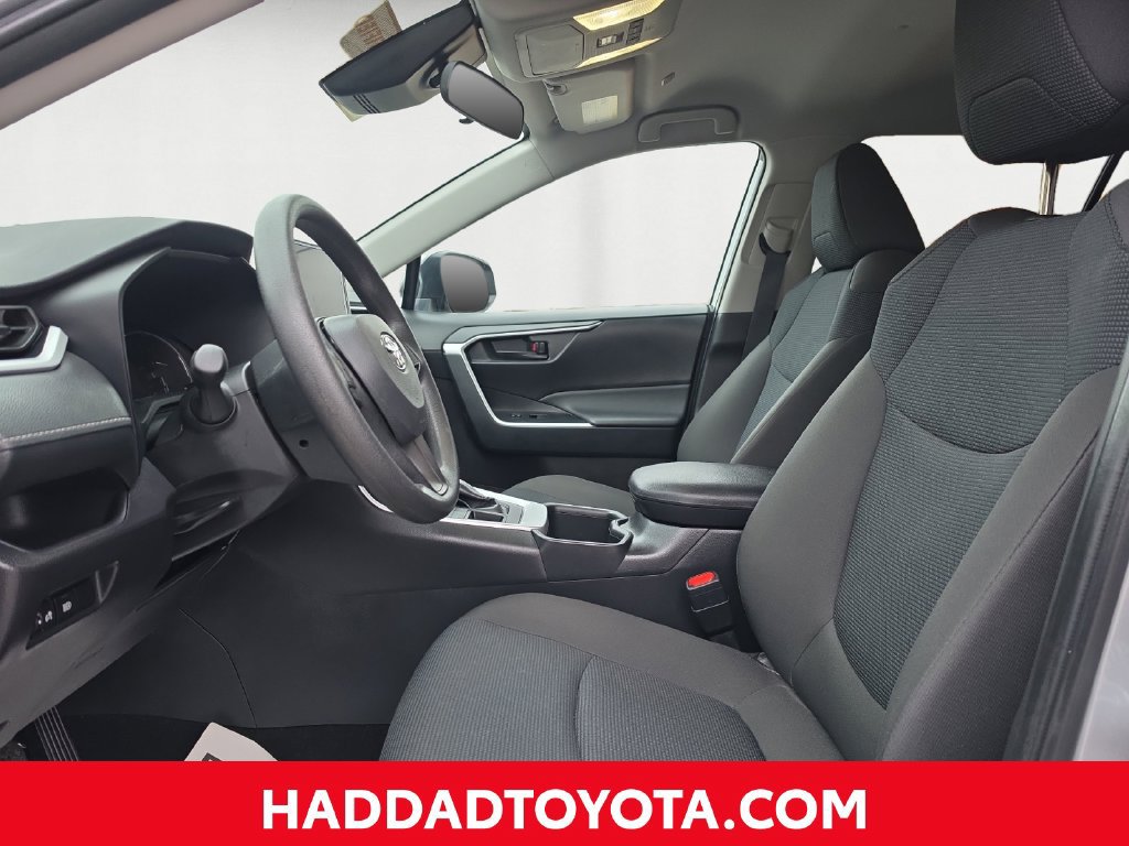 Certified 2025 Toyota RAV4 LE AWD/4WD image 11