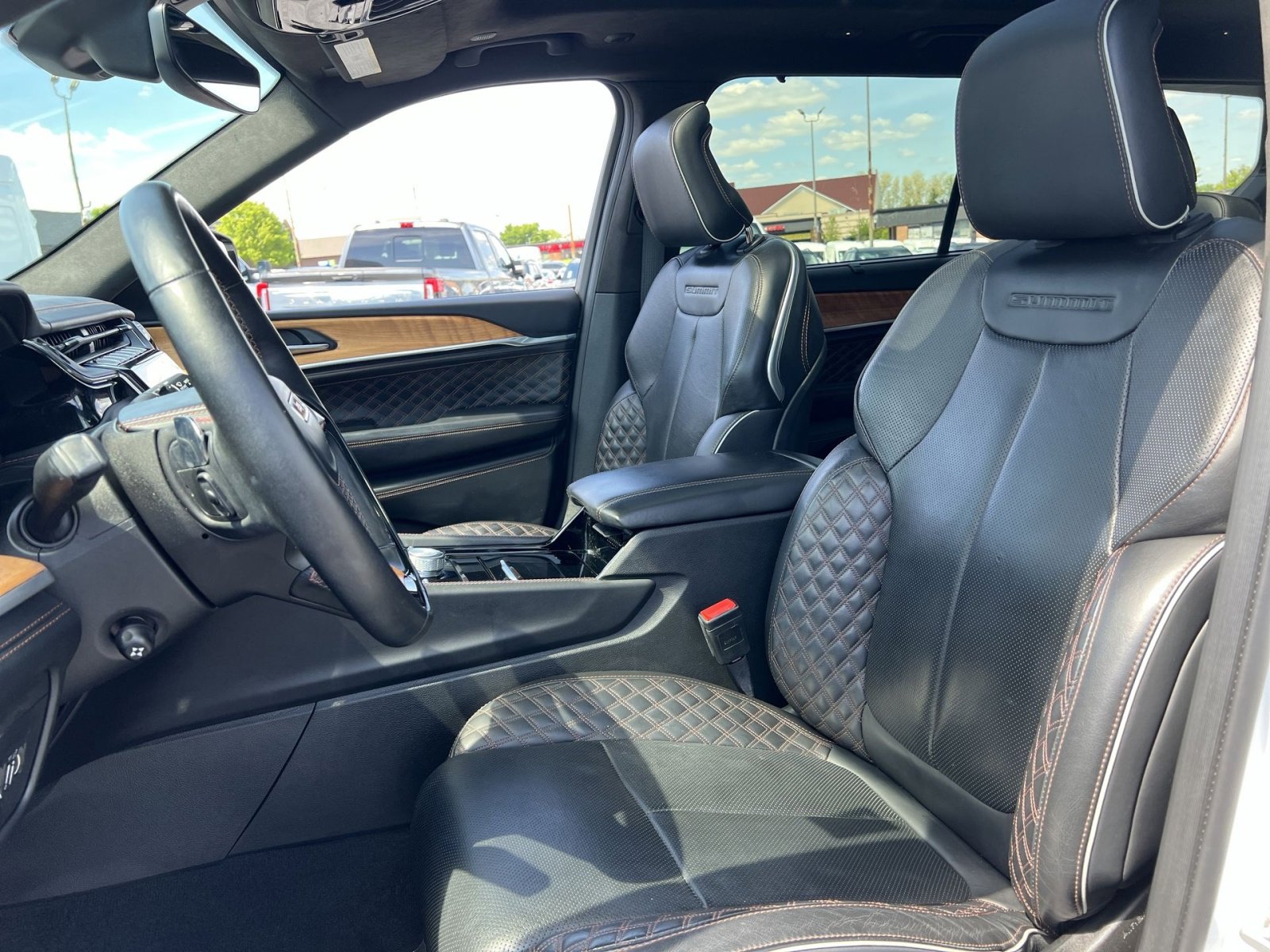 Used 2022 Jeep Grand Cherokee L Summit AWD/4WD image 21
