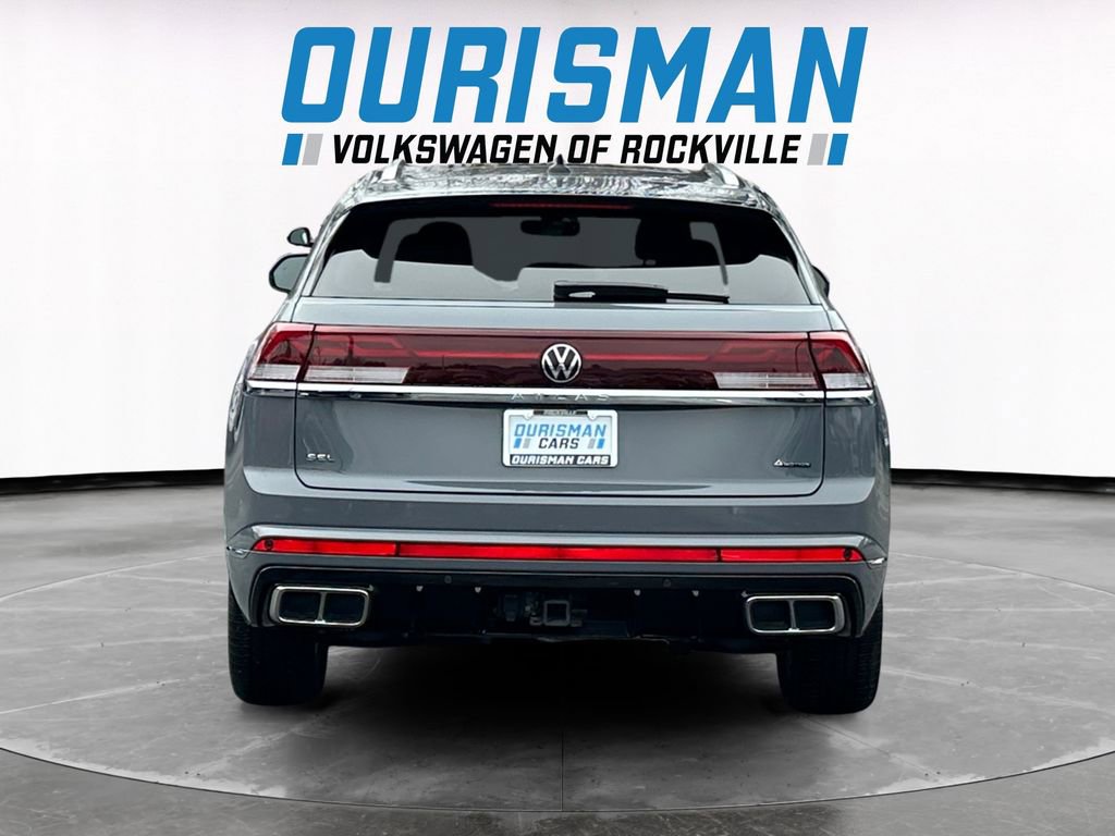 Used 2024 Volkswagen Atlas Cross Sport SEL R-Line image 5