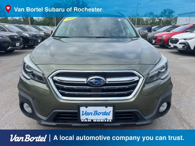 Used 2019 Subaru Outback 2.5i Touring AWD/4WD image 2