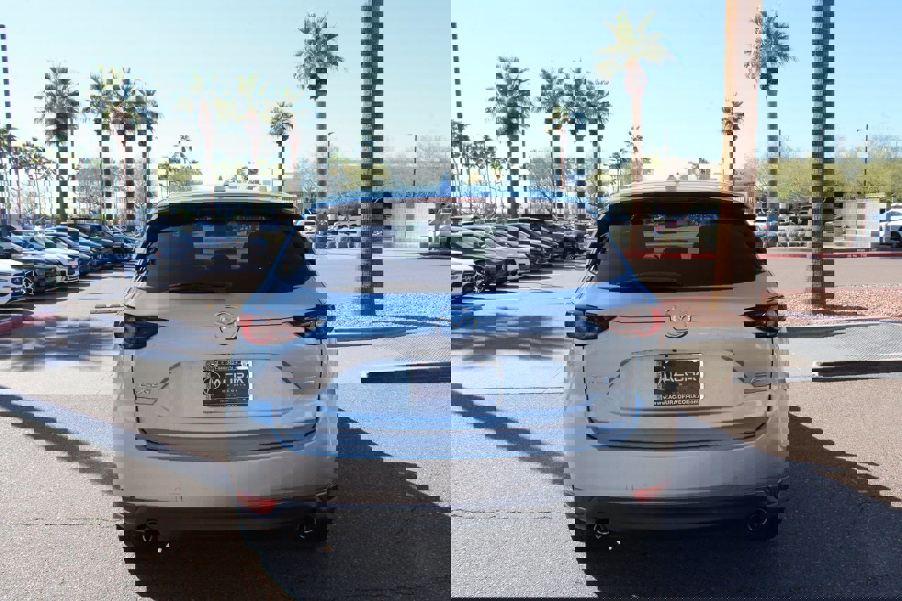 Used 2018 MAZDA CX-5 Touring w/ Preferred Equipment Package image 4