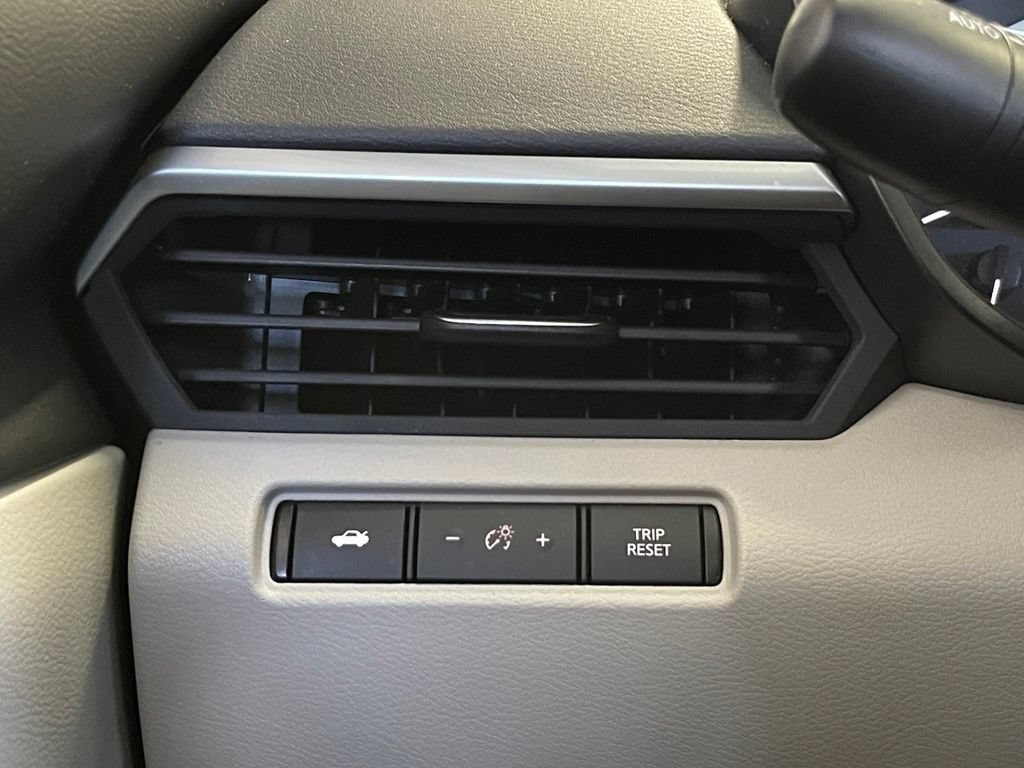 Used 2020 Nissan Altima 2.5 S FWD image 13