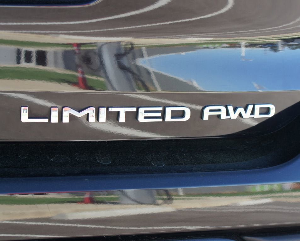 Used 2022 Toyota Highlander Limited AWD/4WD image 21