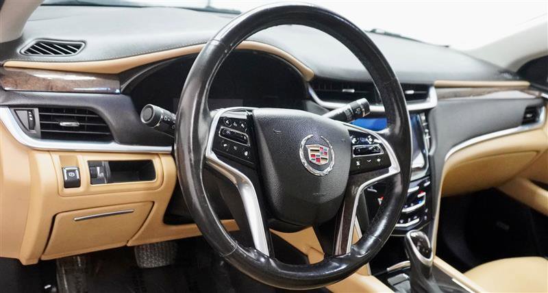 Used 2013 Cadillac XTS Luxury w/ Driver Awareness Package image 11