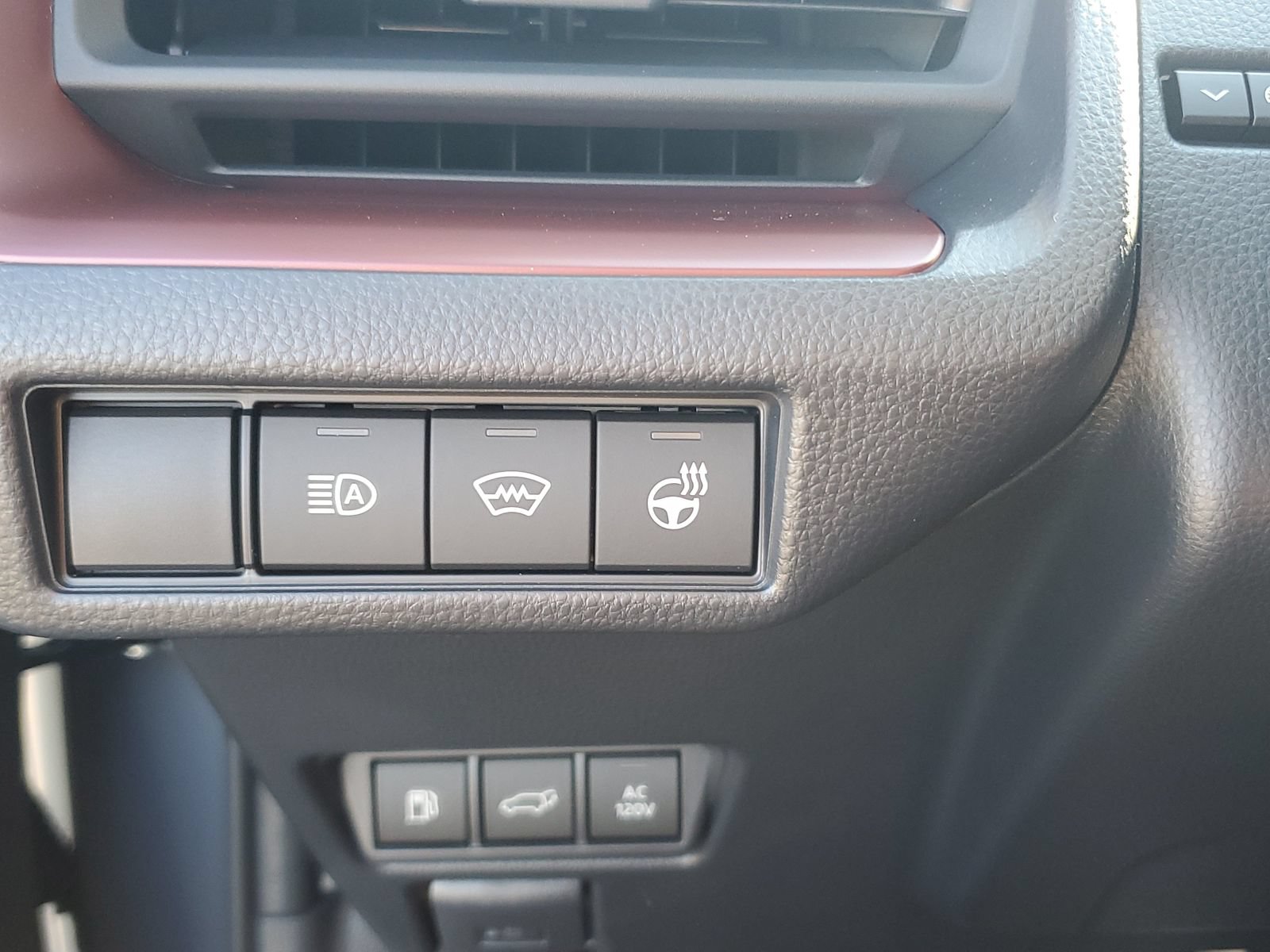 New 2026 Toyota Prius Plug-In Hybrid FWD image 30