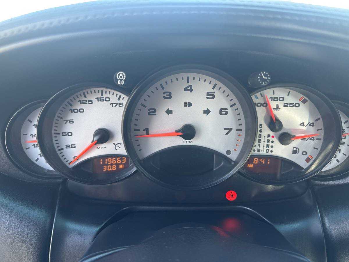 Used 2001 Porsche 911 Cabriolet image 26