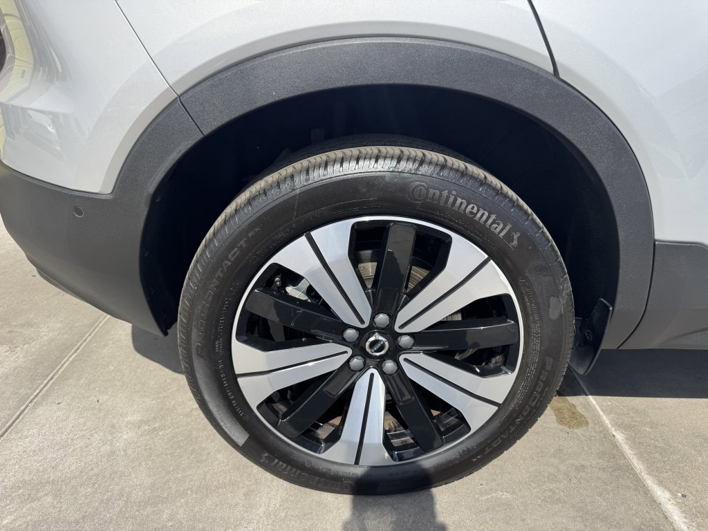 Used 2023 Volvo C40 P8 Recharge Plus w/ Protection Package Premier image 15