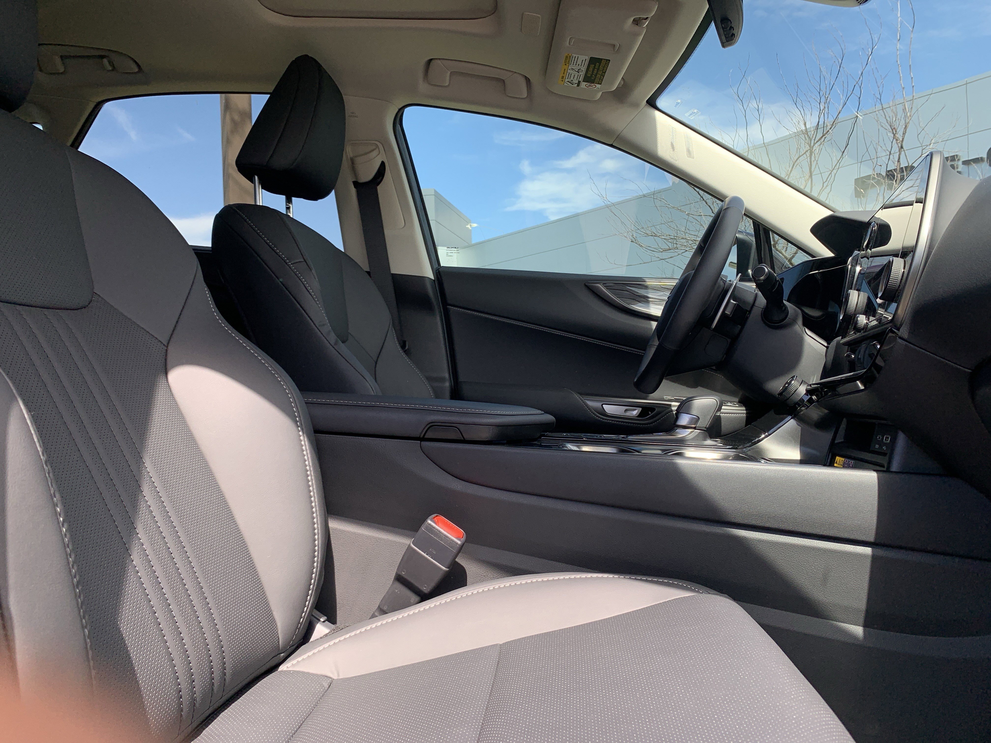 Certified 2026 Lexus NX 350 AWD w/ Accessory Package (2T) image 35