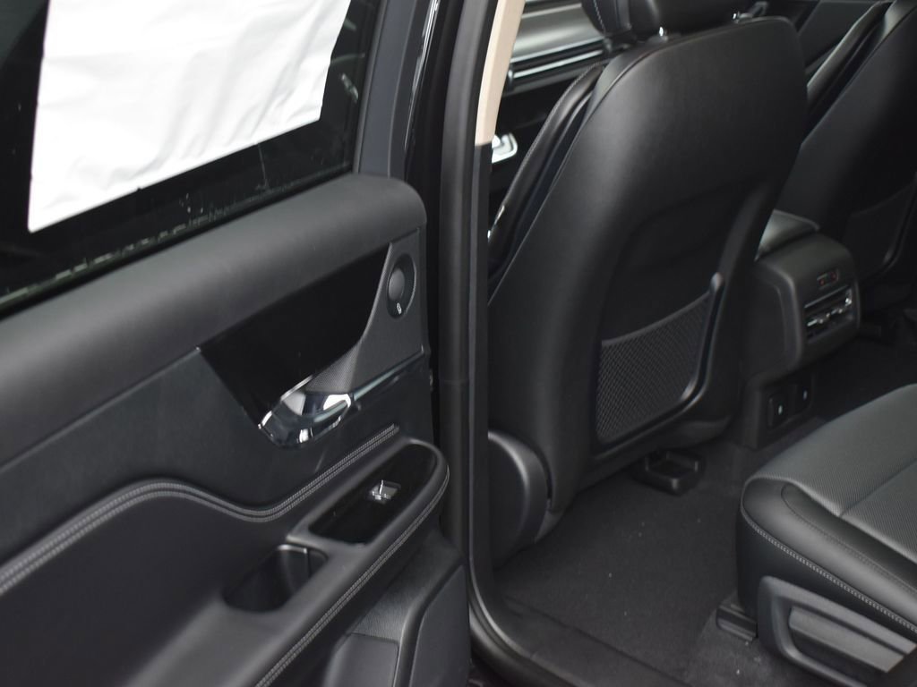 New 2026 Lincoln Corsair Grand Touring AWD/4WD image 12