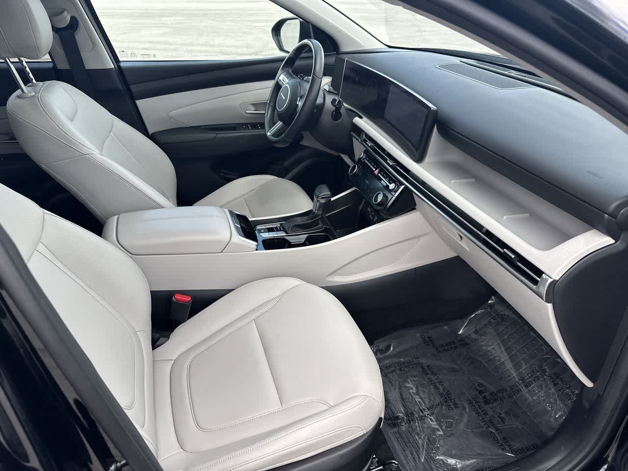 Used 2025 Hyundai Tucson SEL FWD image 25