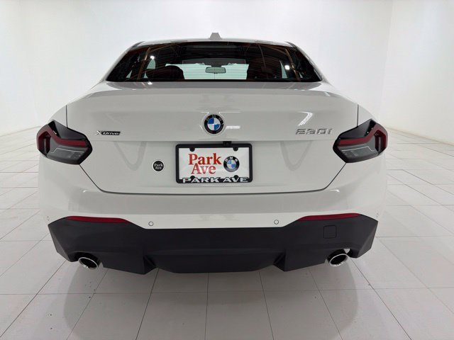 Used 2026 BMW 230i xDrive Coupe w/ Convenience Package AWD/4WD image 4