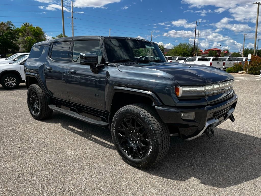 New 2025 GMC Hummer EV 2X w/ LPO, Dark Essentials Package AWD/4WD image 3