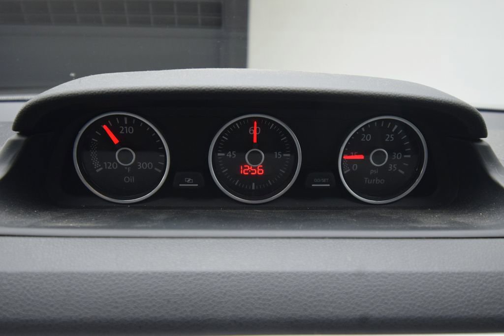 Used 2014 Volkswagen Beetle TDI image 30