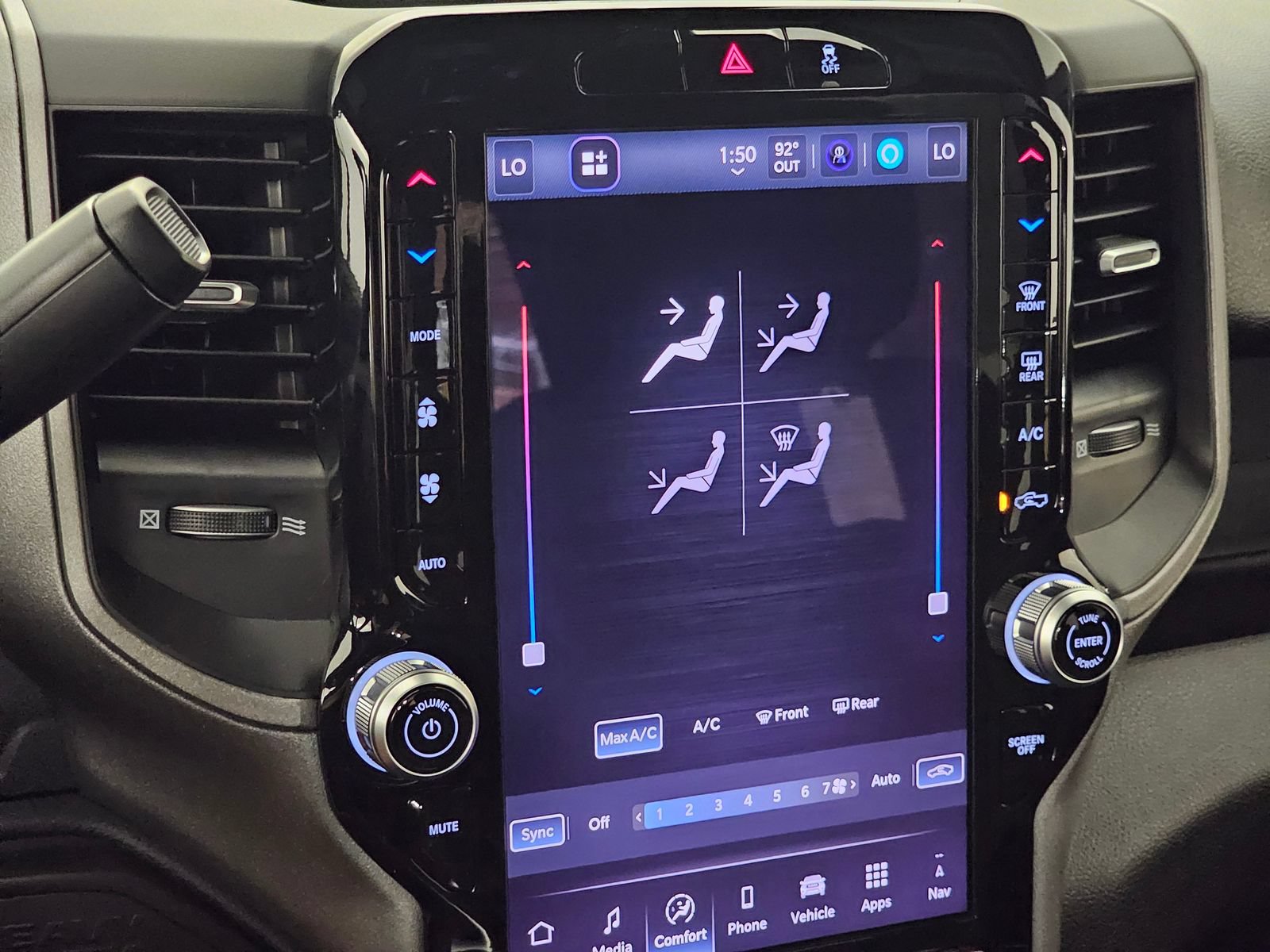 New 2026 RAM 2500 Tradesman AWD/4WD image 10