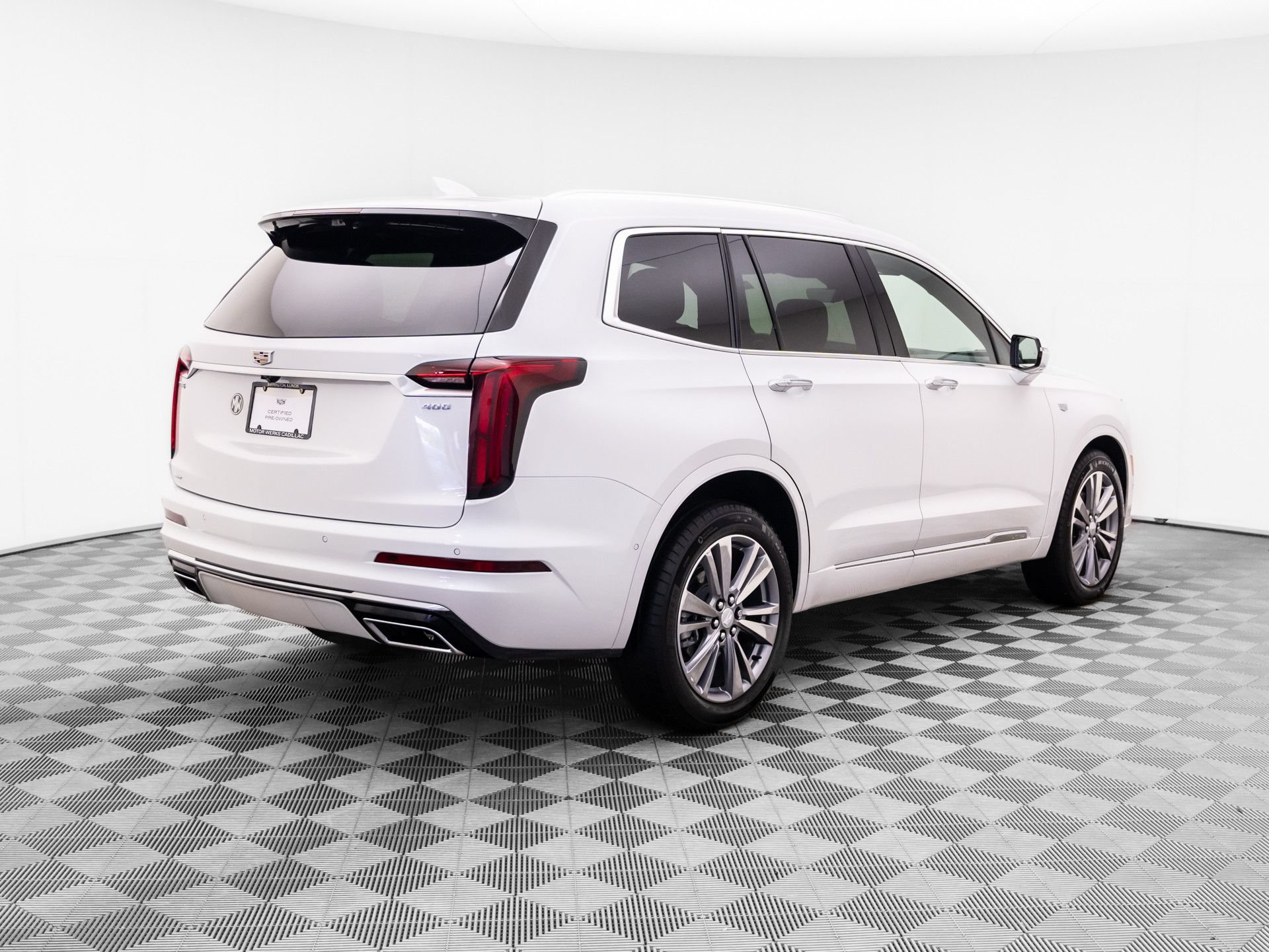 Certified 2025 Cadillac XT6 Premium Luxury w/ Platinum Package AWD/4WD image 6