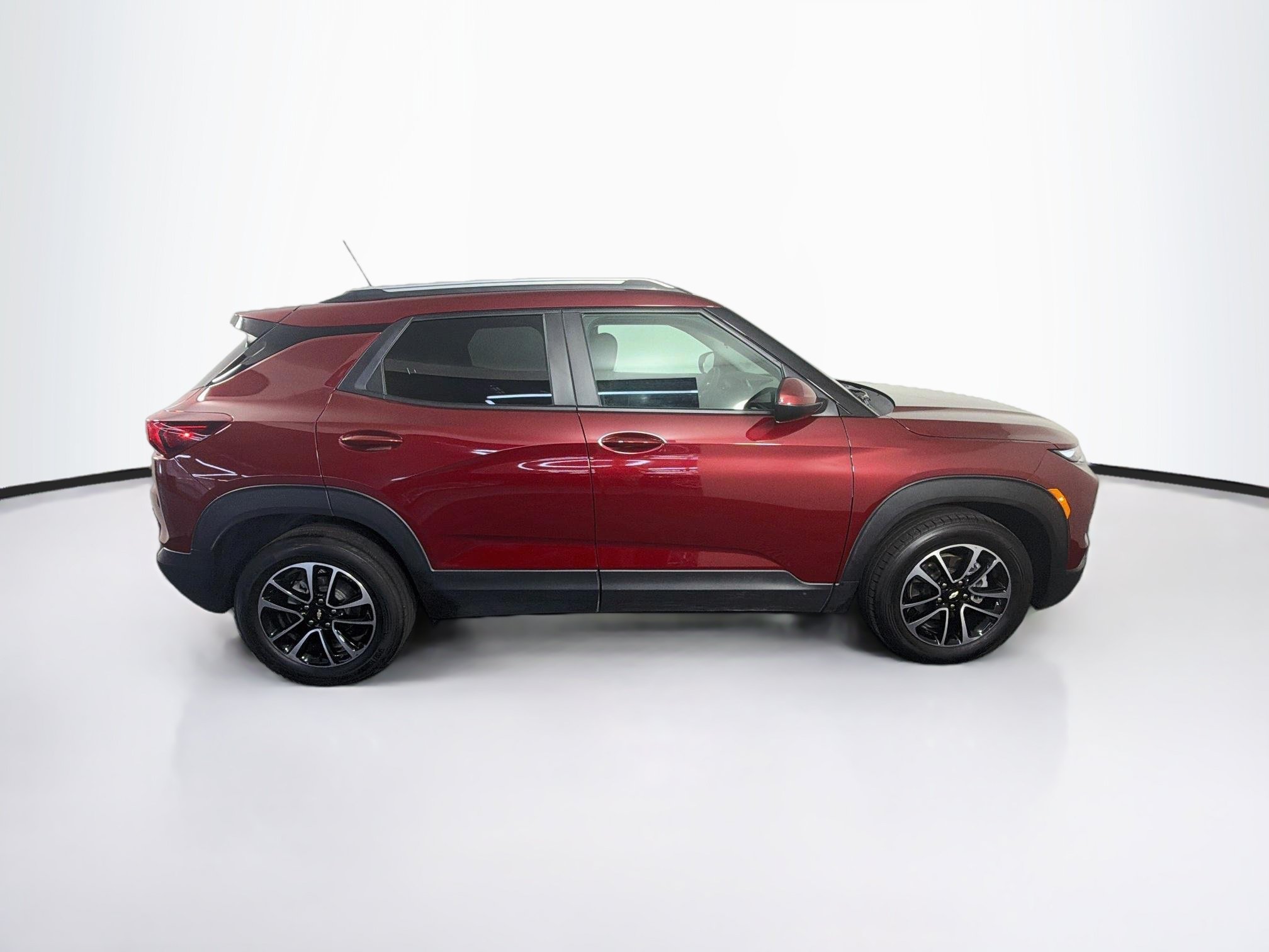 Used 2025 Chevrolet TrailBlazer LT FWD image 10