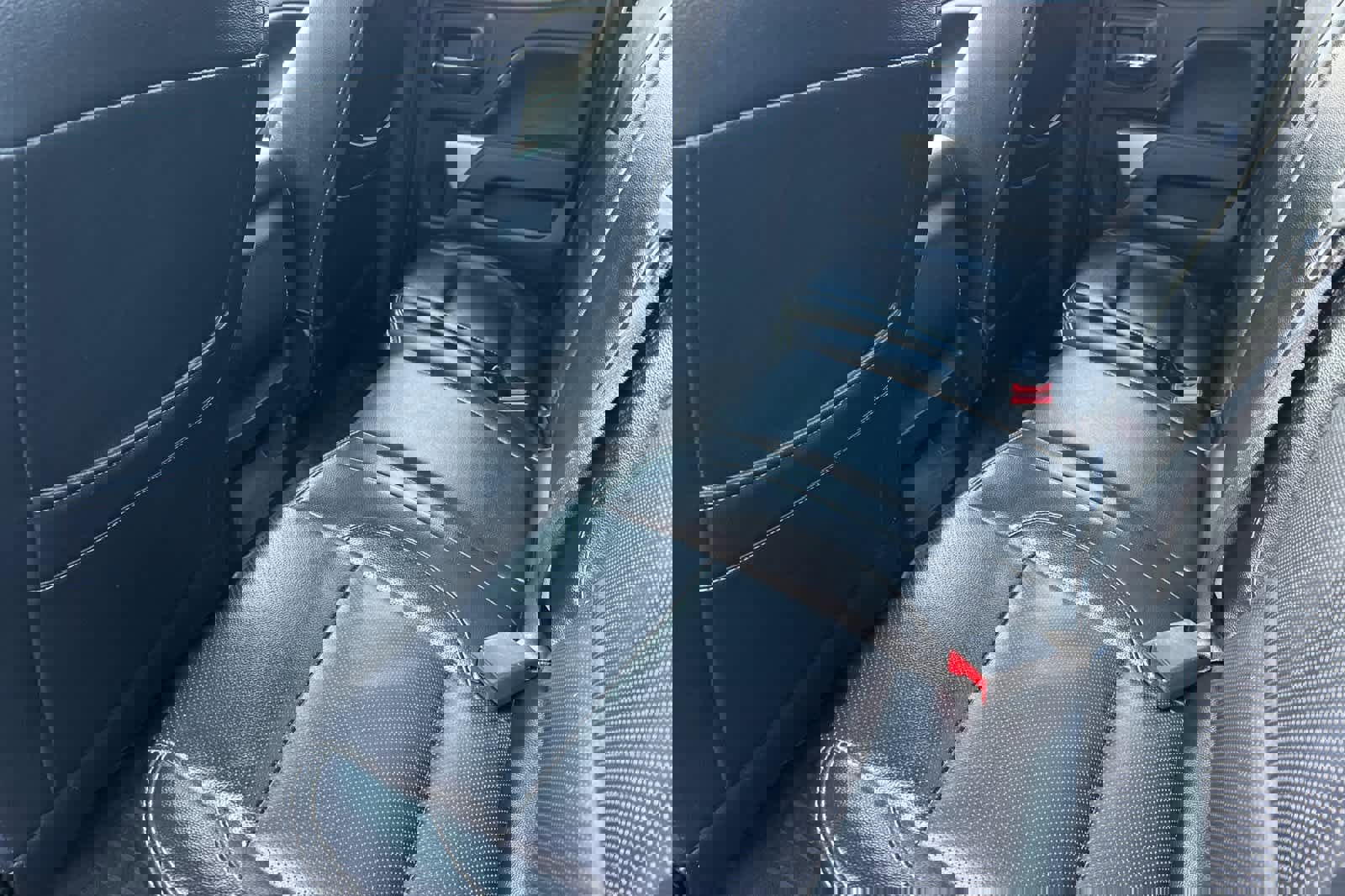 Used 2018 Chevrolet Silverado 1500 LT w/ All Star Edition image 4