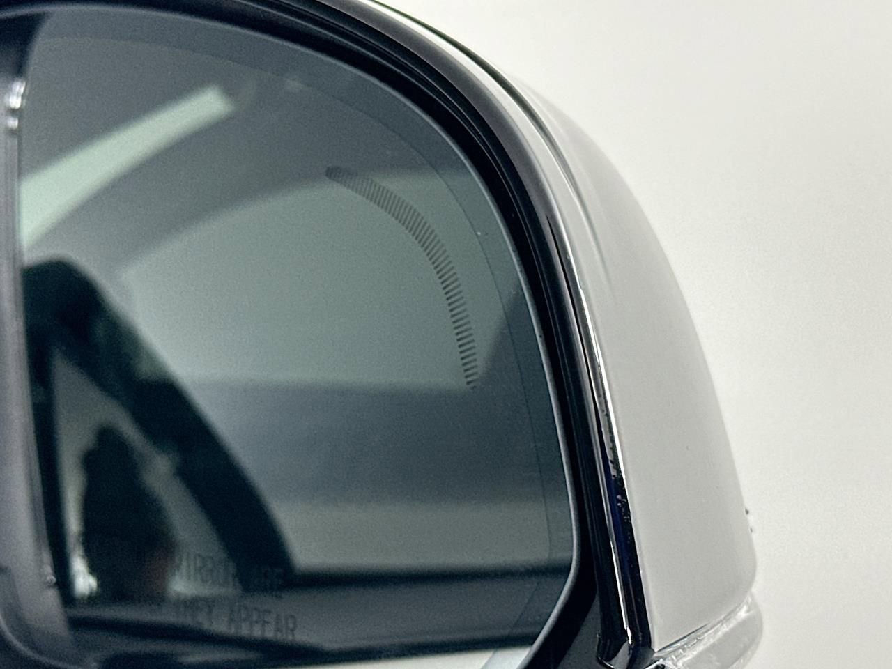 Used 2023 Volvo C40 P8 Recharge Ultimate image 45