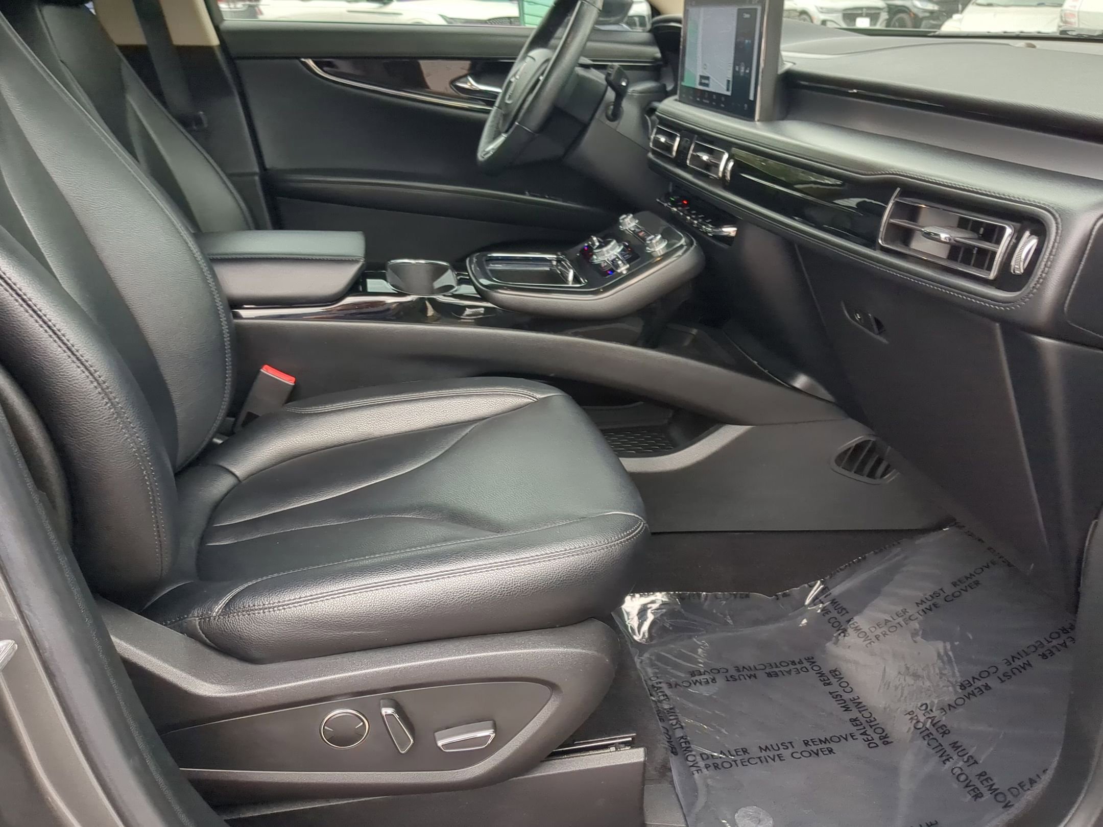 Used 2023 Lincoln Nautilus FWD w/ Premium Package image 23