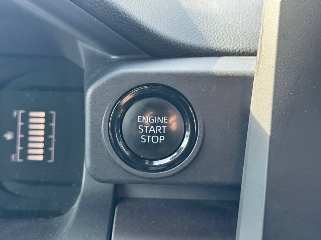 Certified 2024 Toyota Tacoma SR5 AWD/4WD image 14