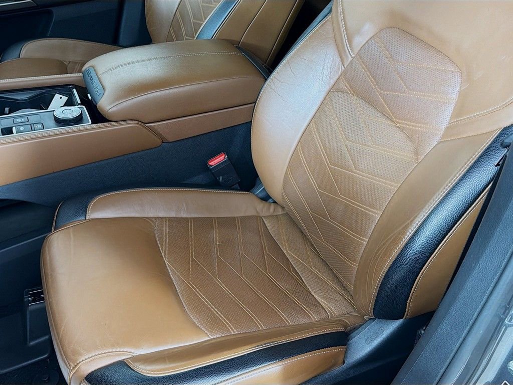 Used 2022 Nissan Pathfinder Platinum w/ Cargo Package image 27