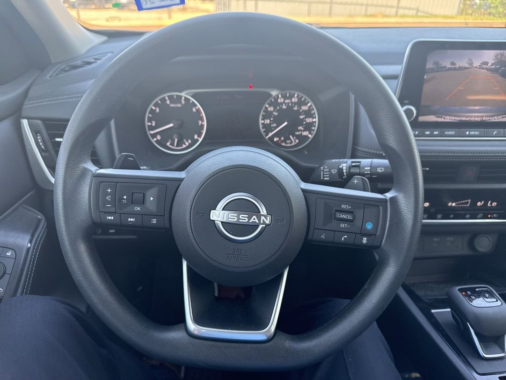 Certified 2024 Nissan Rogue SV image 28