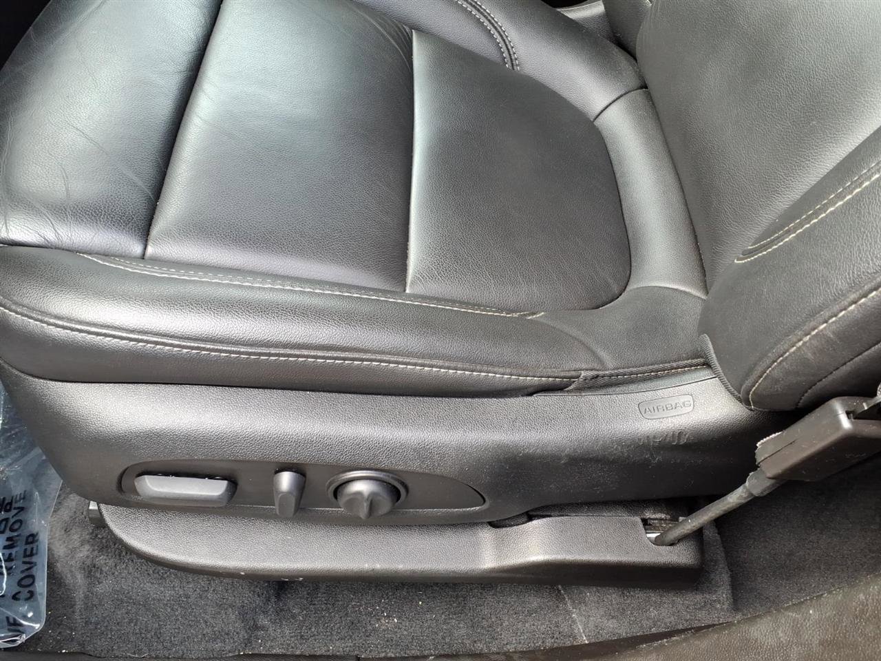 Used 2023 Chevrolet Traverse LT w/ LPO, Cargo Package image 7